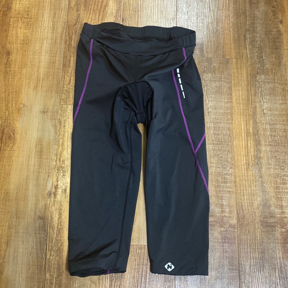 Naviskin black & purple bike/bicycle riding Capri pants size XXL